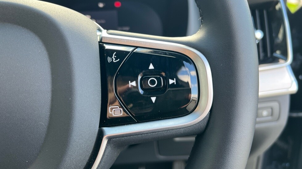 Used Volvo XC90 2025 for sale - 76501459: Photo 19