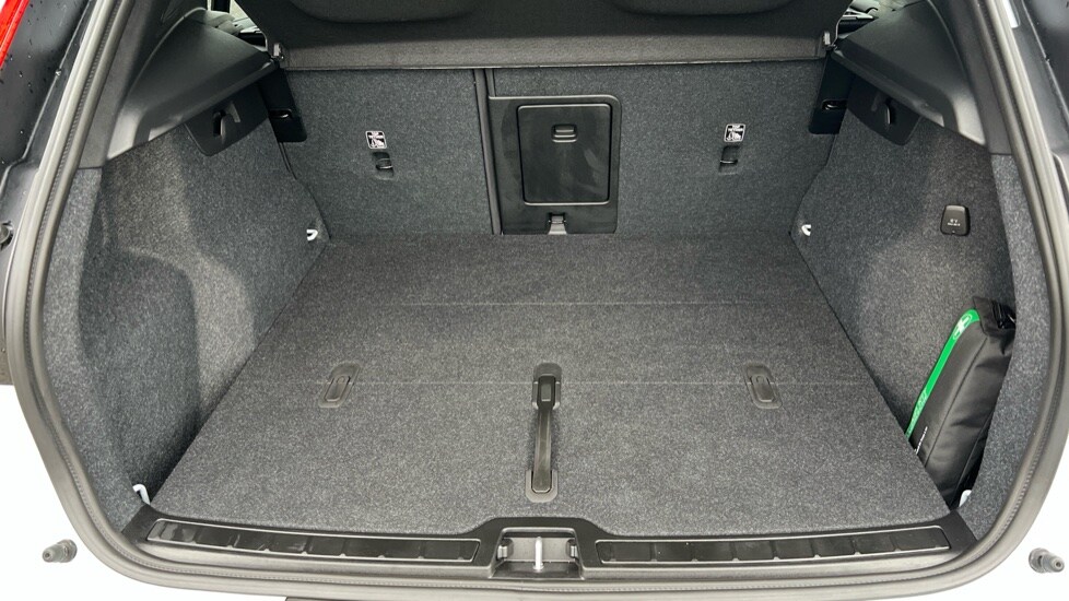 Used Volvo XC40 2024 for sale - 76261573: Photo 17