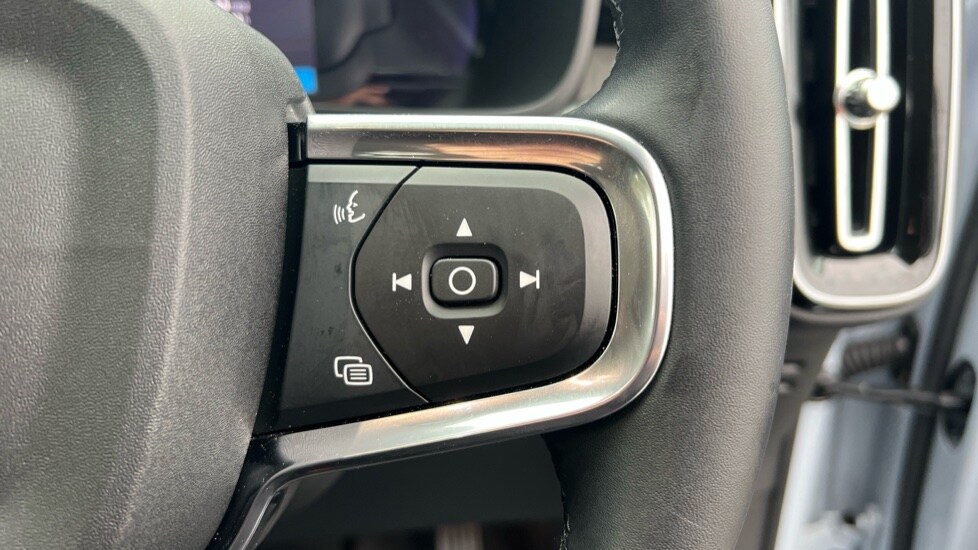 Used Volvo XC40 2024 for sale - 76261573: Photo 19