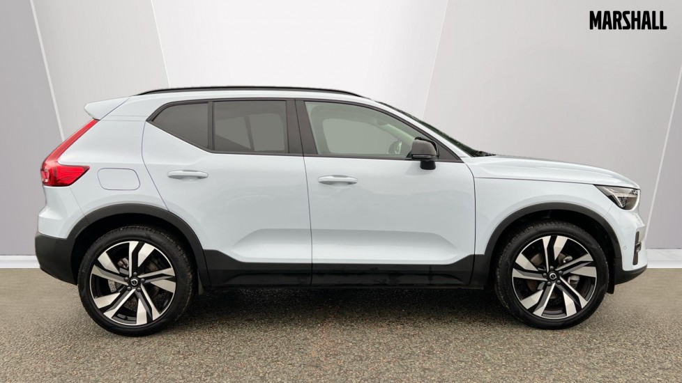 Used Volvo XC40 2024 for sale - 76261573: Photo 3
