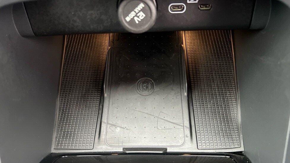 Used Volvo XC40 2024 for sale - 76261573: Photo 37