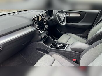 Used Volvo XC40 2022 for sale - 76229218: Photo