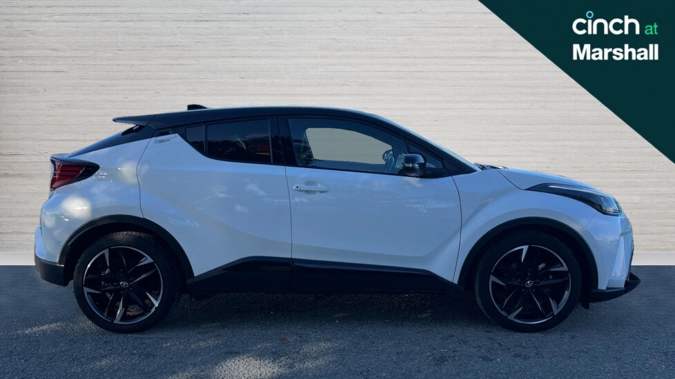 Used Toyota C-HR 2023 for sale - 76062080: Photo 2