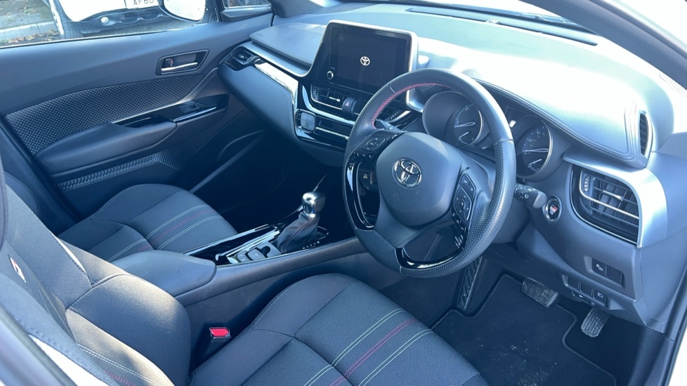 Used Toyota C-HR 2023 for sale - 76062080: Photo 9