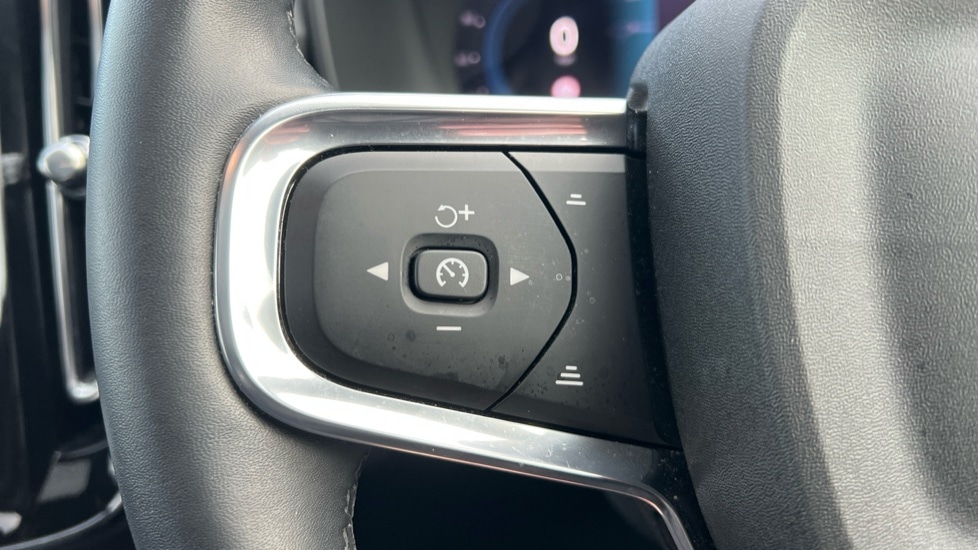 Used Volvo XC40 2024 for sale - 77021873: Photo 38