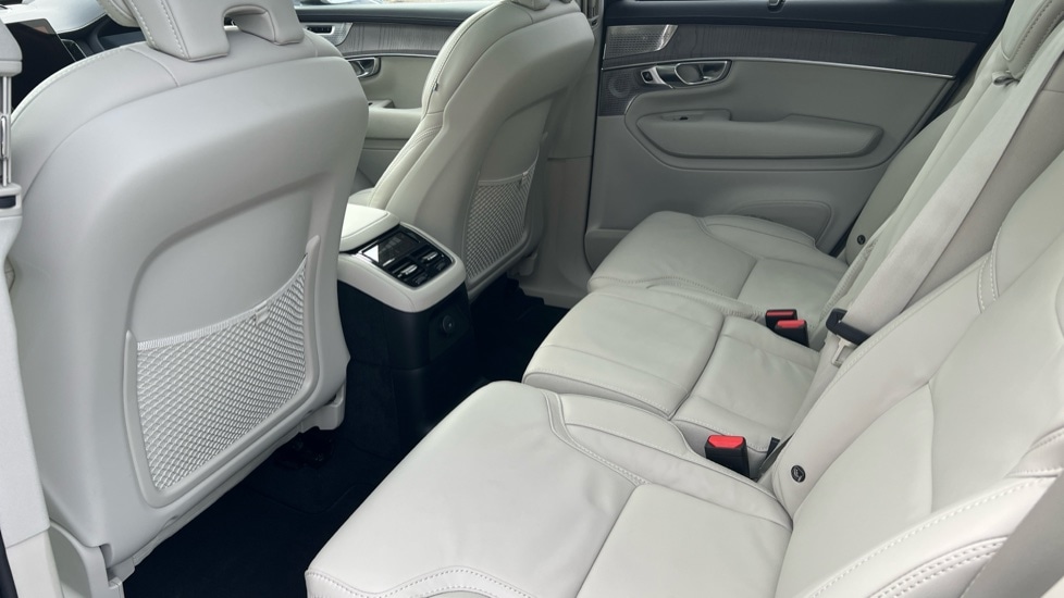 Used Volvo XC90 2025 for sale - 76328377: Photo 10