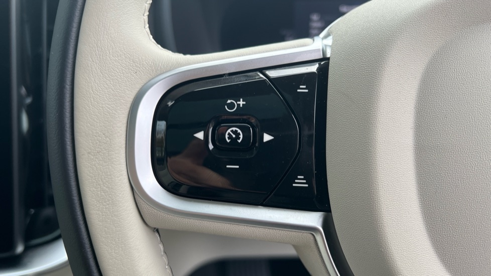 Used Volvo XC90 2025 for sale - 76328377: Photo 18