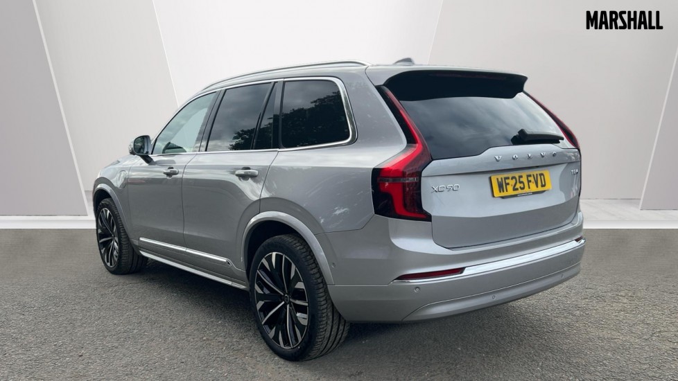 Used Volvo XC90 2025 for sale - 76328377: Photo 2