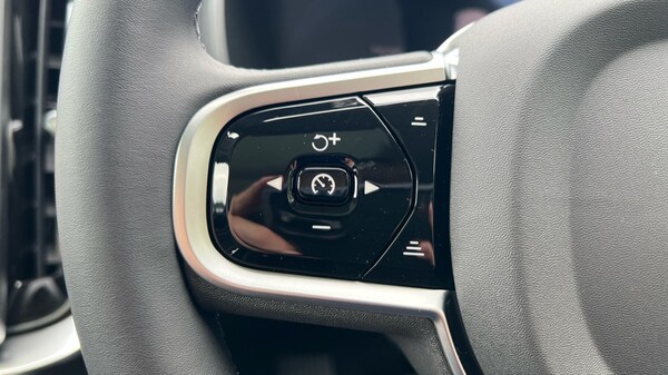 Used Volvo XC90 2025 for sale - 76066964: Photo 38