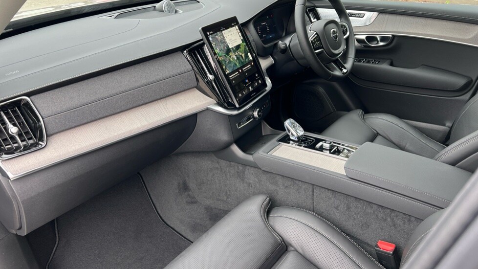 Used Volvo XC90 2025 for sale - 76066964: Photo 4