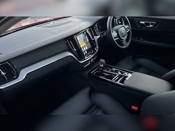 Used Volvo V60 2025 for sale - 76523510: Photo