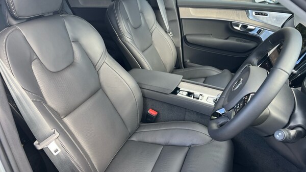 Used Volvo XC90 2025 for sale - 76168620: Photo 9