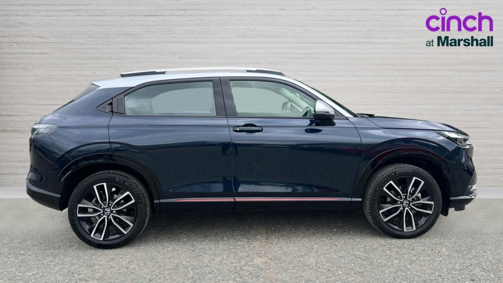 Used Honda HR-V 2023 for sale - 76869179: Photo 2