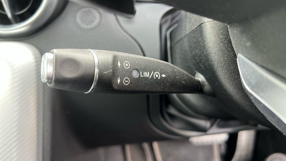 Used Mercedes-Benz SLC 2018 for sale - 76350975: Photo 30