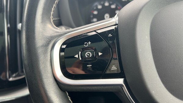 Used Volvo XC60 2020 for sale - 76112184: Photo 37