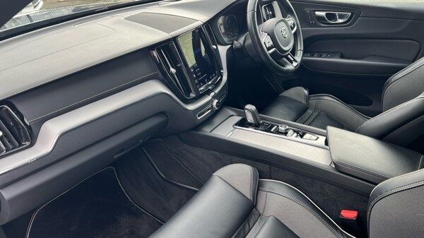 Used Volvo XC60 2020 for sale - 76112184: Photo 4