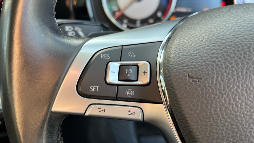 Used Volkswagen Touareg 2019 for sale - 76652443: Photo 22