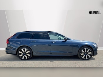 Used Volvo V90 2025 for sale - 76870321: Photo