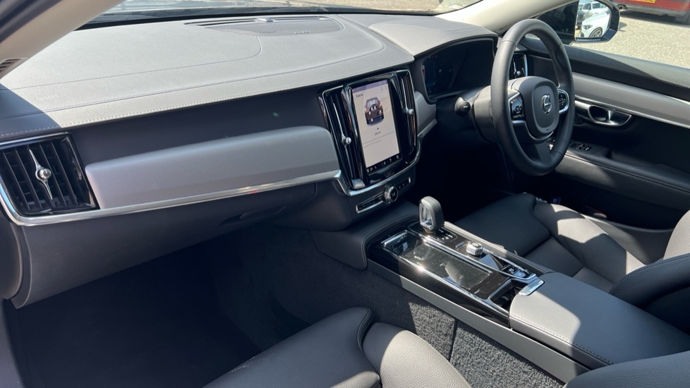 Used Volvo V90 2025 for sale - 76870321: Photo 4