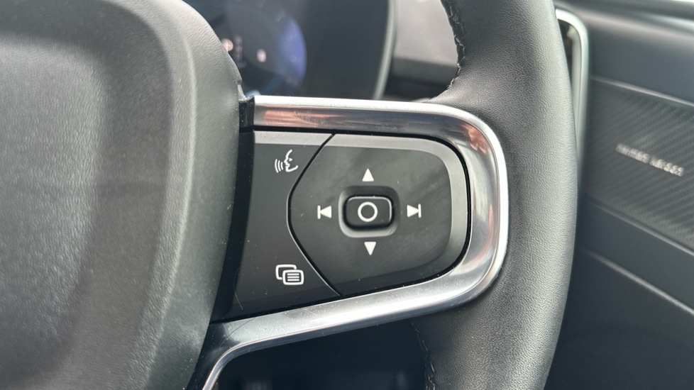 Used Volvo XC40 2025 for sale - 76868706: Photo 19