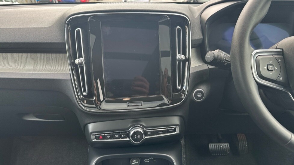 Used Volvo XC40 2025 for sale - 76868706: Photo 22