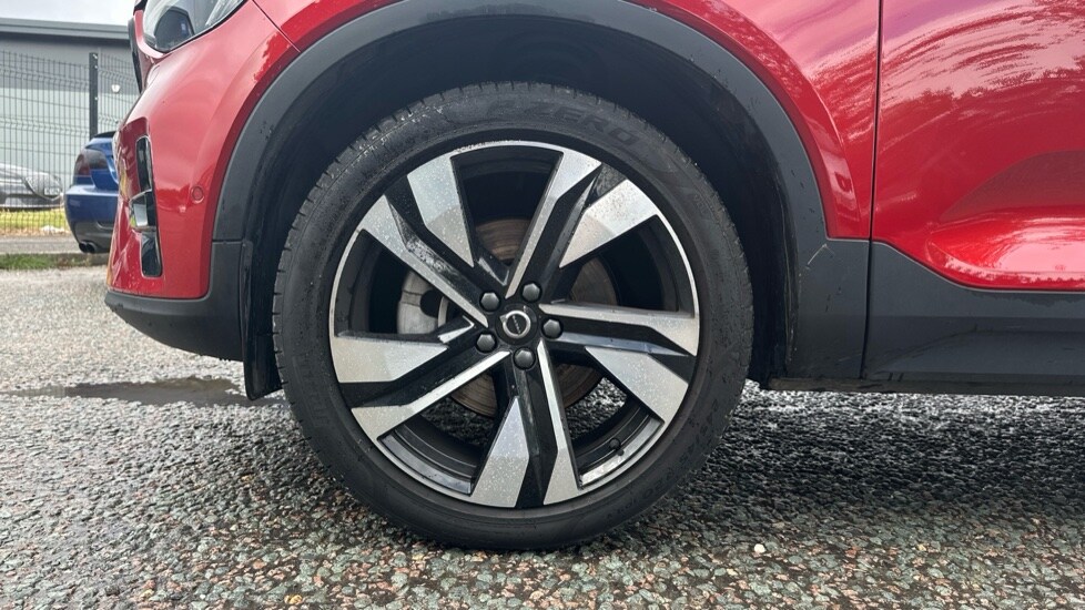 Used Volvo XC40 2025 for sale - 76868706: Photo 25