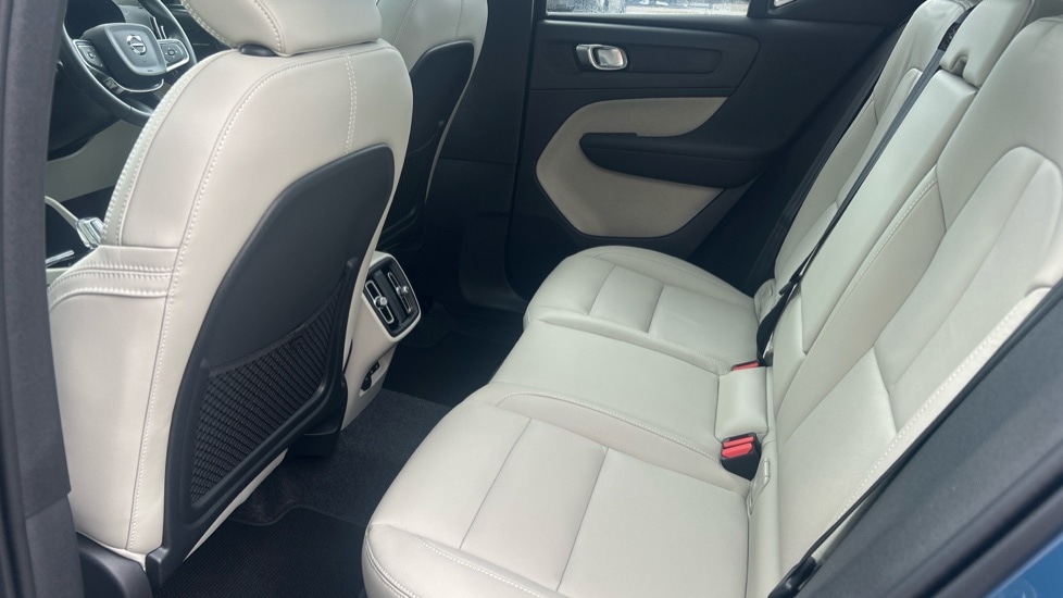 Used Volvo XC40 2023 for sale - 76095990: Photo 10