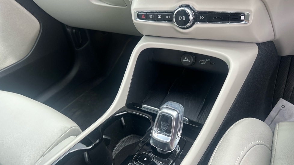 Used Volvo XC40 2023 for sale - 76095990: Photo 14