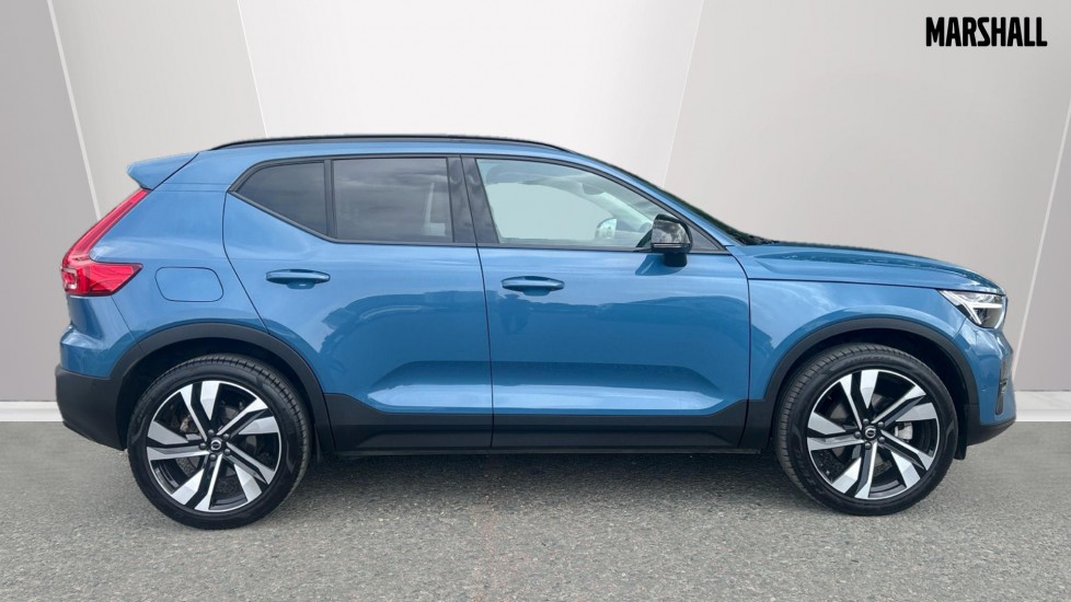 Used Volvo XC40 2023 for sale - 76095990: Photo 3
