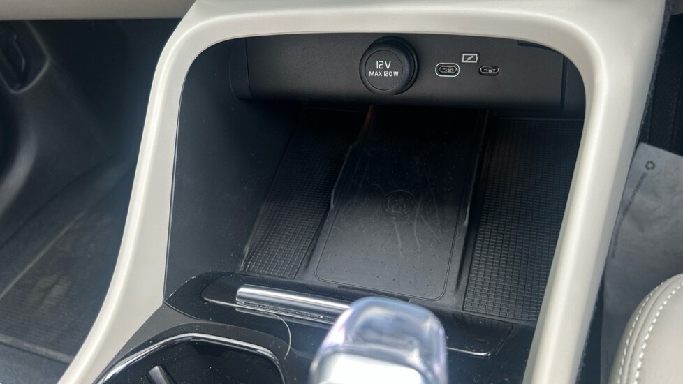 Used Volvo XC40 2023 for sale - 76095990: Photo 34
