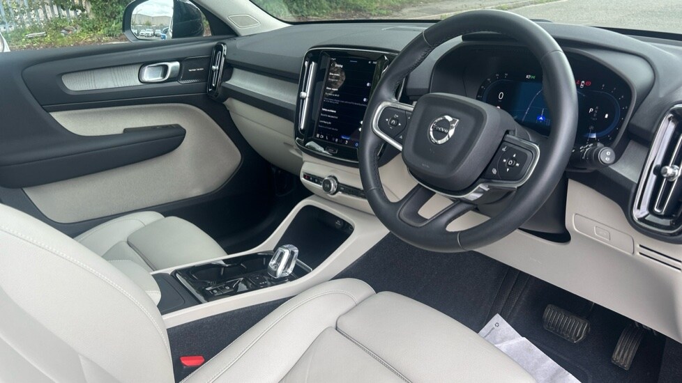 Used Volvo XC40 2023 for sale - 76095990: Photo 5