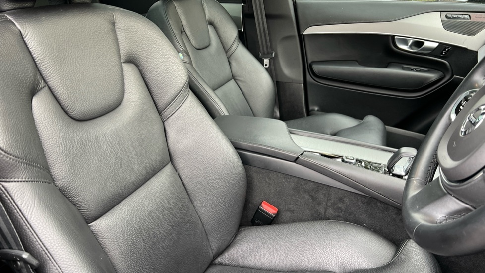 Used Volvo XC90 2023 for sale - 76954438: Photo 9