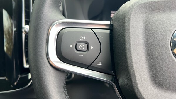 Used Volvo XC40 2025 for sale - 76289714: Photo 18