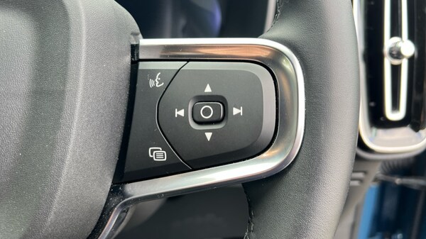 Used Volvo XC40 2025 for sale - 76289714: Photo 19