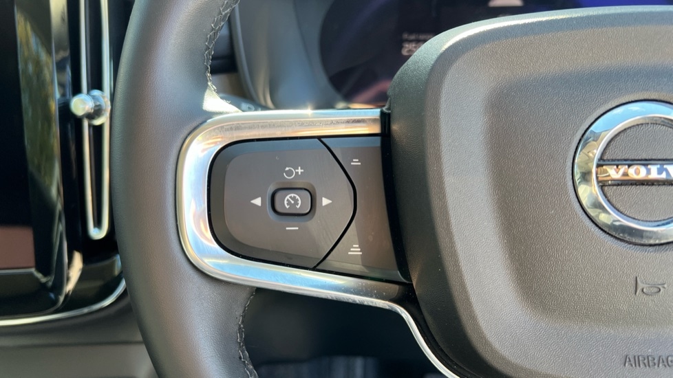 Used Volvo XC40 2024 for sale - 76871468: Photo 18