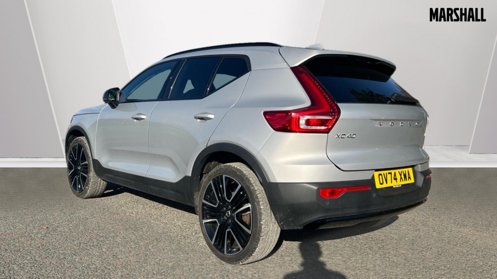 Used Volvo XC40 2024 for sale - 76871468: Photo 2