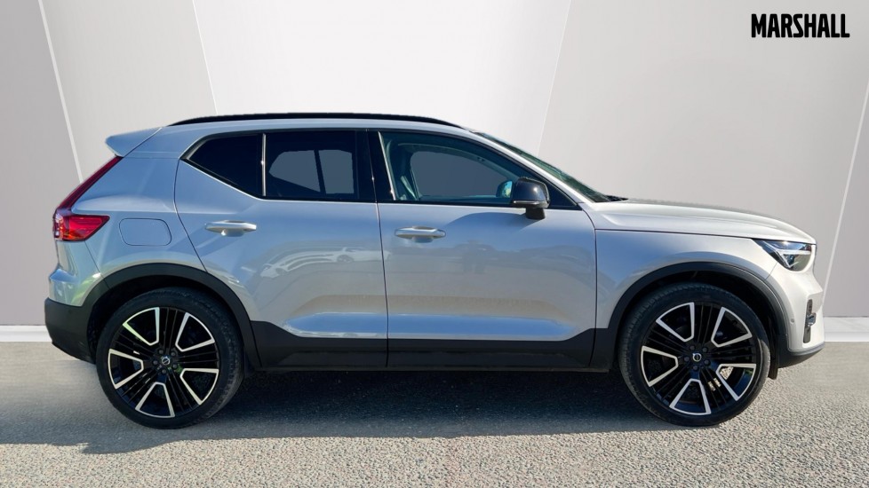 Used Volvo XC40 2024 for sale - 76871468: Photo 3