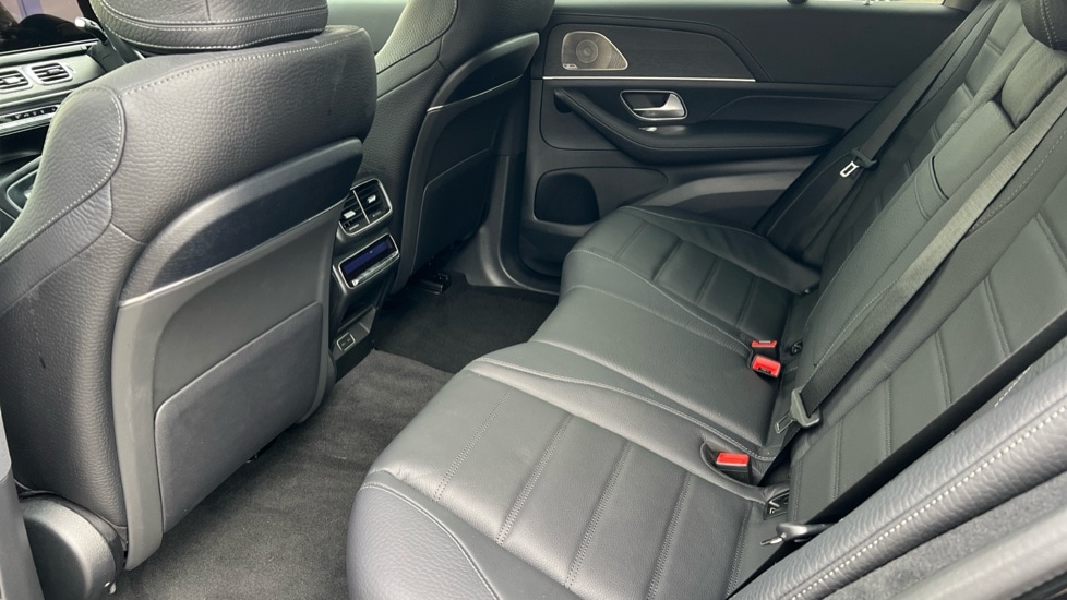 Used Mercedes-Benz GLE 2025 for sale - 76927825: Photo 14