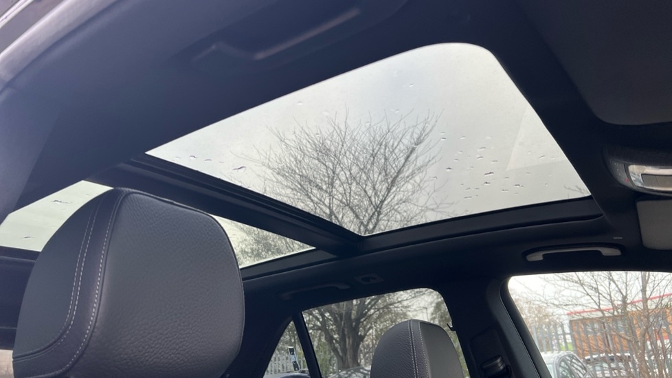 Used Mercedes-Benz GLE 2025 for sale - 76927825: Photo 30