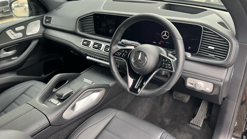 Used Mercedes-Benz GLE 2025 for sale - 76927825: Photo 9