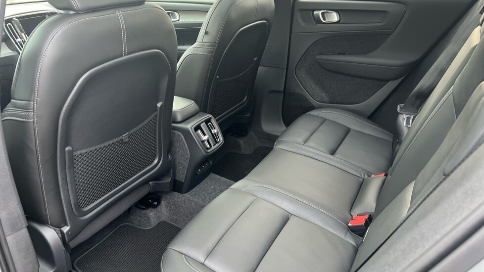 Used Volvo XC40 2024 for sale - 76328234: Photo 10