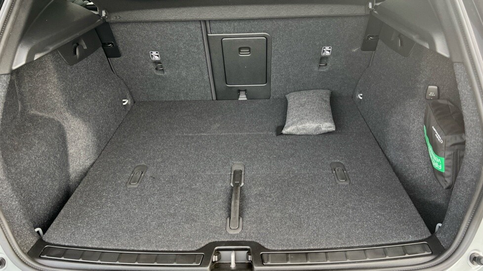 Used Volvo XC40 2024 for sale - 76328234: Photo 17