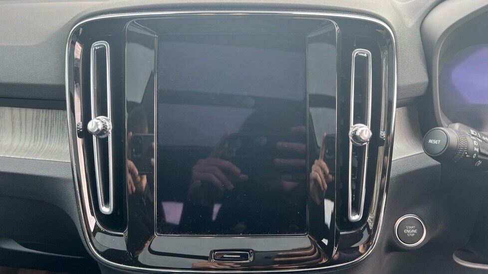 Used Volvo XC40 2024 for sale - 76328234: Photo 20