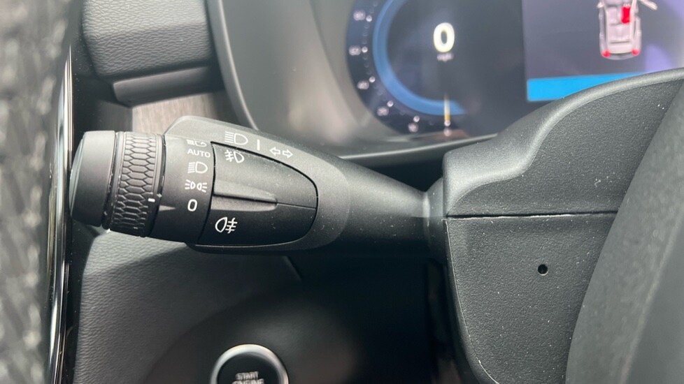 Used Volvo XC40 2024 for sale - 76328234: Photo 27