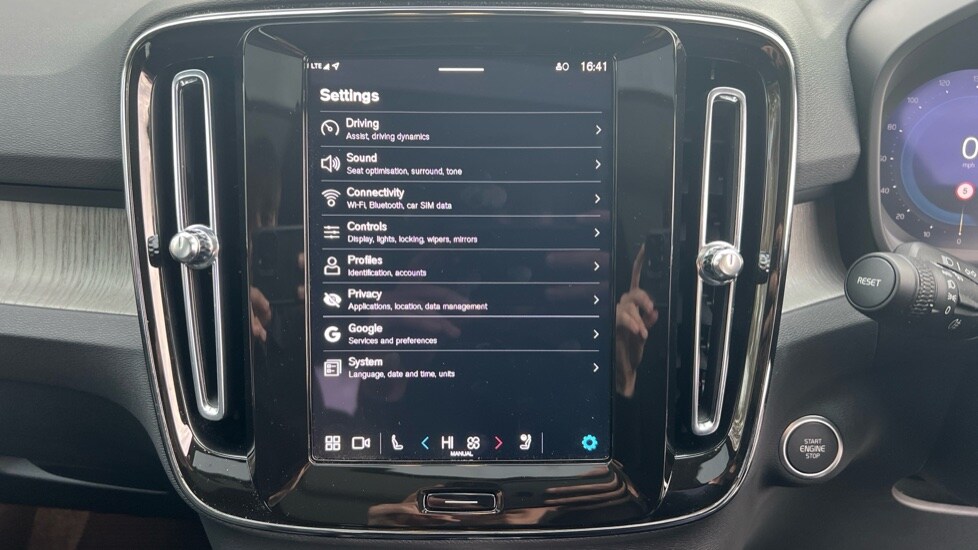 Used Volvo XC40 2024 for sale - 76328234: Photo 33