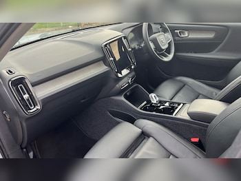 Used Volvo XC40 2024 for sale - 76328234: Photo