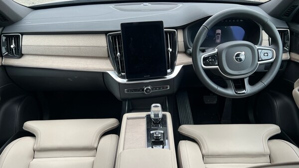Used Volvo XC90 2025 for sale - 76116867: Photo 21
