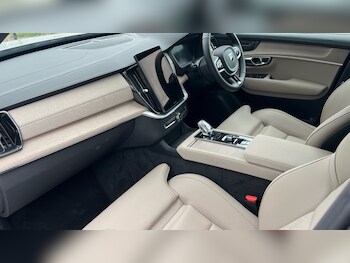 Used Volvo XC90 2025 for sale - 76116867: Photo 4