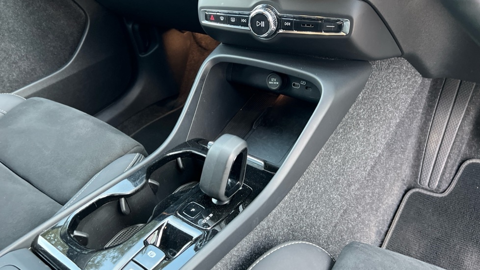 Used Volvo XC40 2024 for sale - 76871707: Photo 14