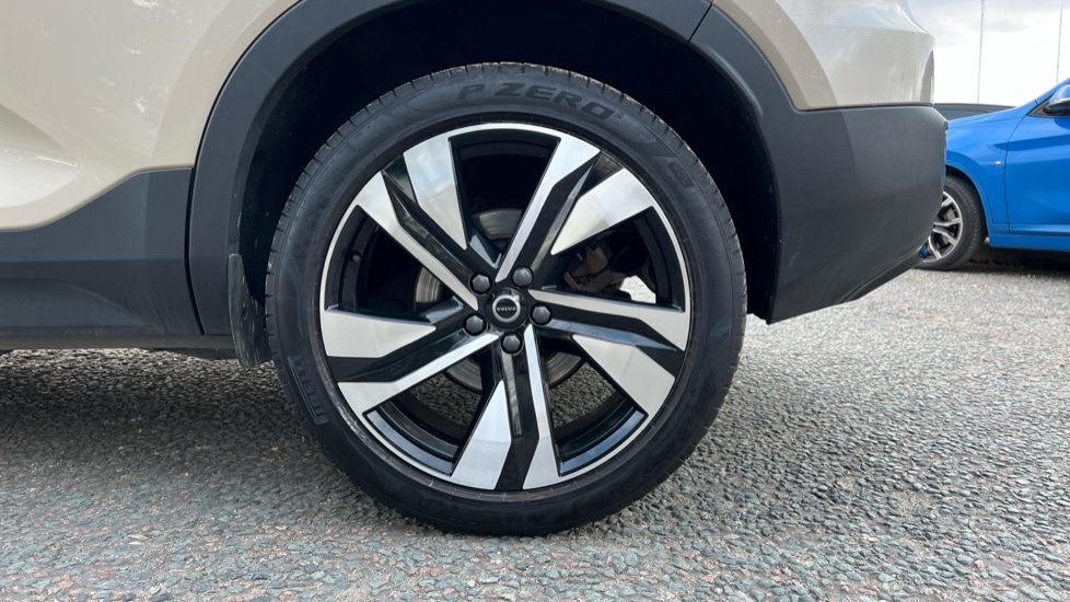 Used Volvo XC40 2024 for sale - 76871707: Photo 26
